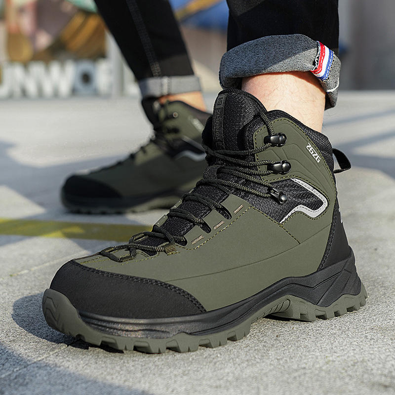 Industrial slip-resistant men and women safety boots supplier