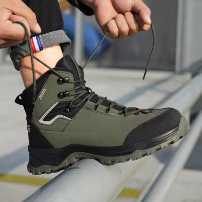 Industrial slip-resistant men and women safety boots supplier