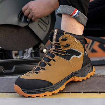 Industrial slip-resistant men and women safety boots supplier