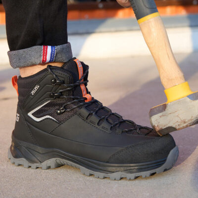 Industrial slip-resistant men and women safety boots supplier