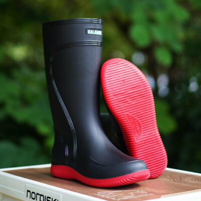 Men’s stylish non-slip outdoor rain boots factory