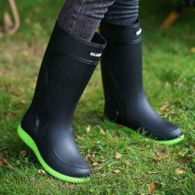 Men’s stylish non-slip outdoor rain boots factory
