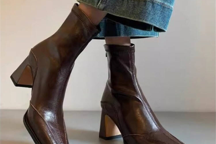 French vintage women’s leather boots supplier