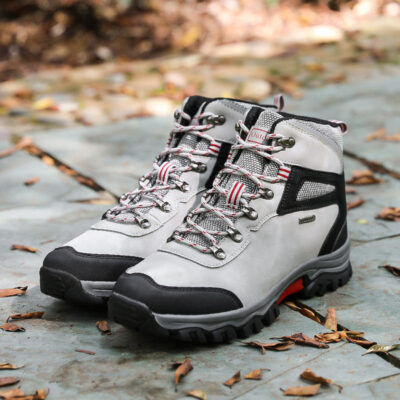 Outdoor non-slip men’s hiking boots durable design