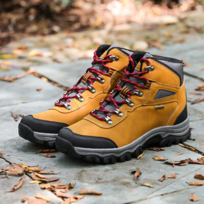 Outdoor non-slip men’s hiking boots durable design