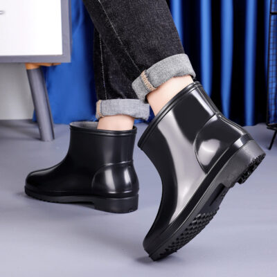Durable men’s work rain boots factory direct supply