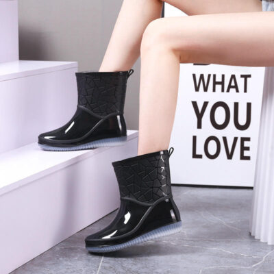 Fashionable women’s non-slip rain boots manufacturer