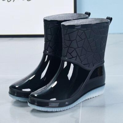 Fashionable women’s non-slip rain boots manufacturer