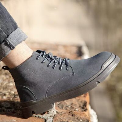 Heat resistant high-top safety work boots for winter