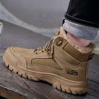 Winter insulated high-top men’s work boots