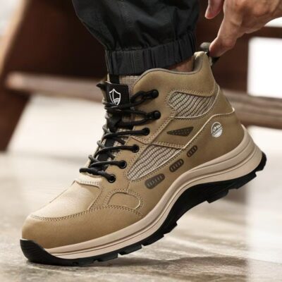 Outdoor waterproof anti-smash men’s work boots