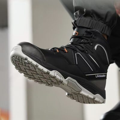 Outdoor waterproof anti-smash men’s work boots