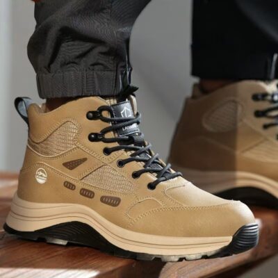 Outdoor waterproof anti-smash men’s work boots