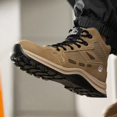 Outdoor waterproof anti-smash men’s work boots