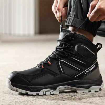 Outdoor waterproof anti-smash men’s work boots