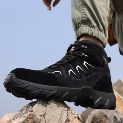 High-Top Safety Boots for Men - Puncture-Resistant