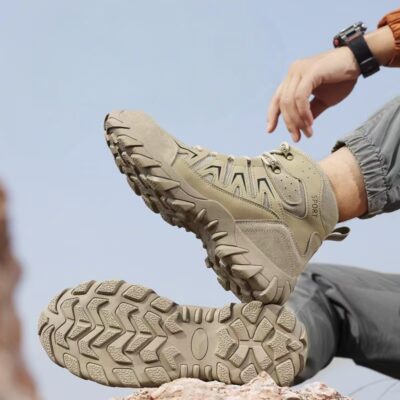High-Top Safety Boots for Men - Puncture-Resistant