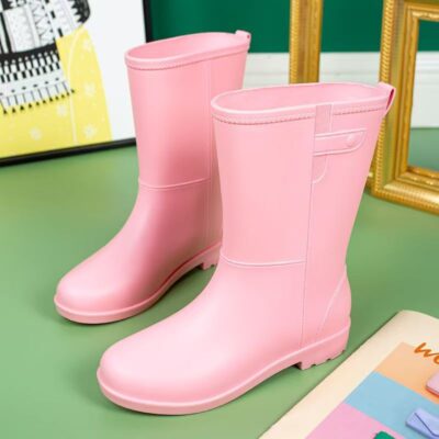 Fashion women mid-calf waterproof anti-slip rain boots